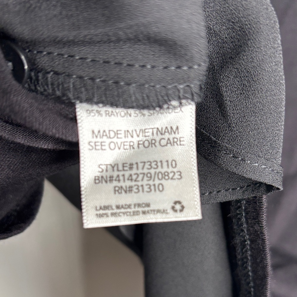 Fortune + Ivy Black Blouse - Picture 4 of 4